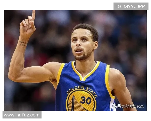 勇士球星荣膺月度最佳球员表现全面赢得认可实至名归